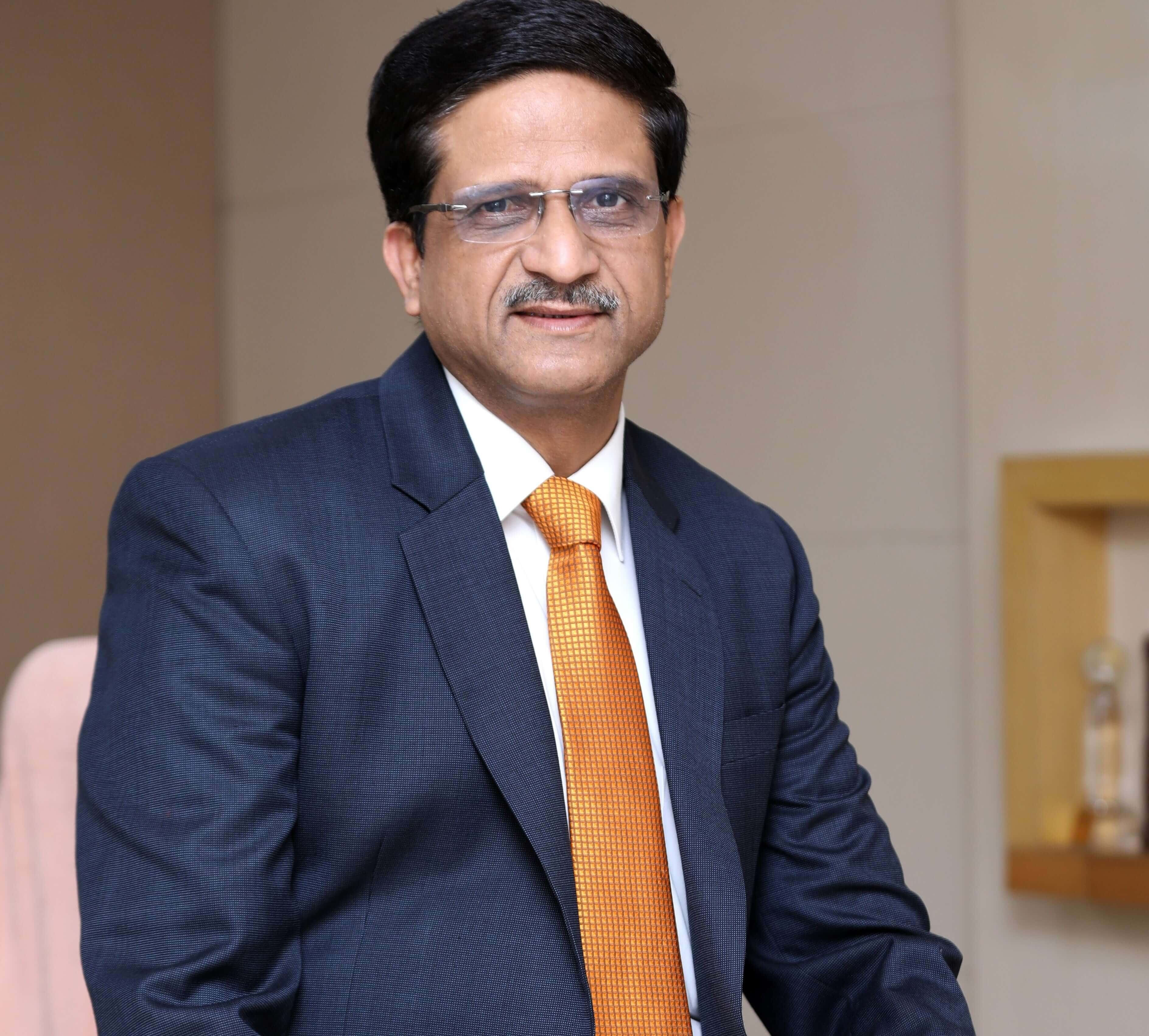 Dr.Rajiv Yeravdekar